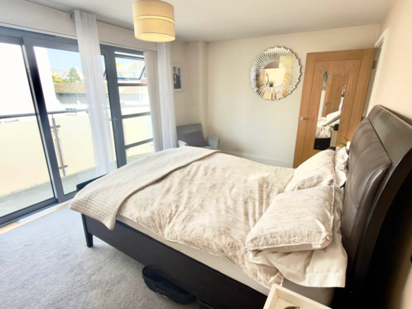 1 Sunshine Gardens, Marett Road, St. Helier