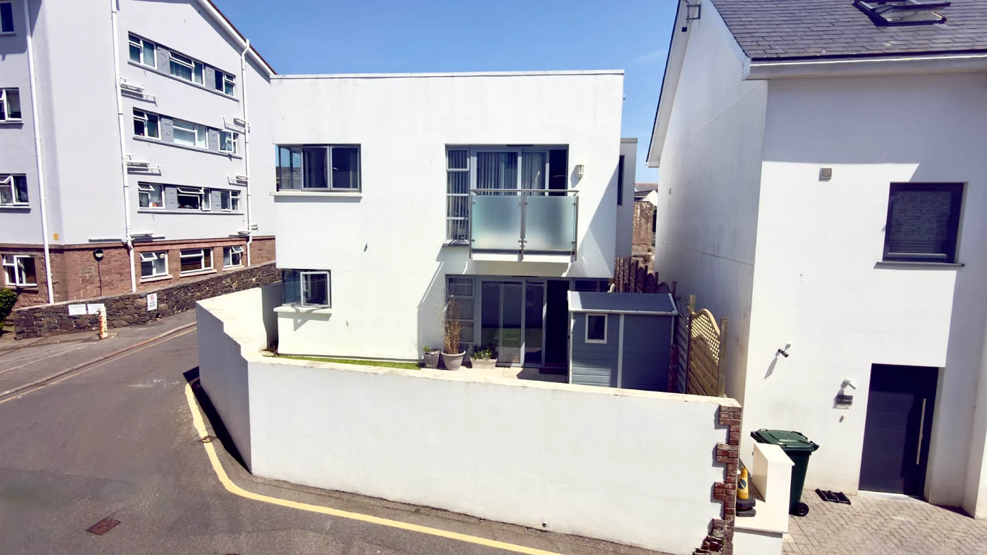 1 Sunshine Gardens, Marett Road, St. Helier