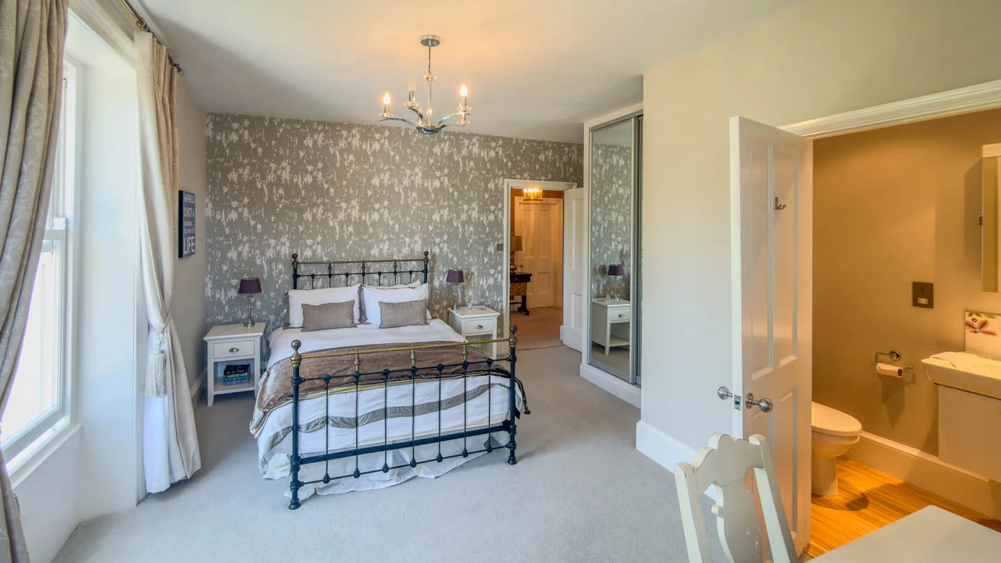 Edgefield, Le Vieux Beaumont, St. Peter