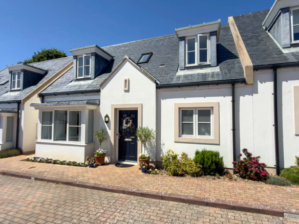 88 Langtry Gardens, St. Saviours Hill