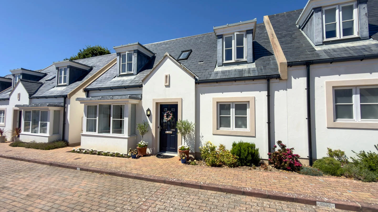 88 Langtry Gardens, St. Saviours Hill