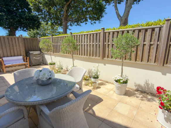 88 Langtry Gardens, St. Saviours Hill