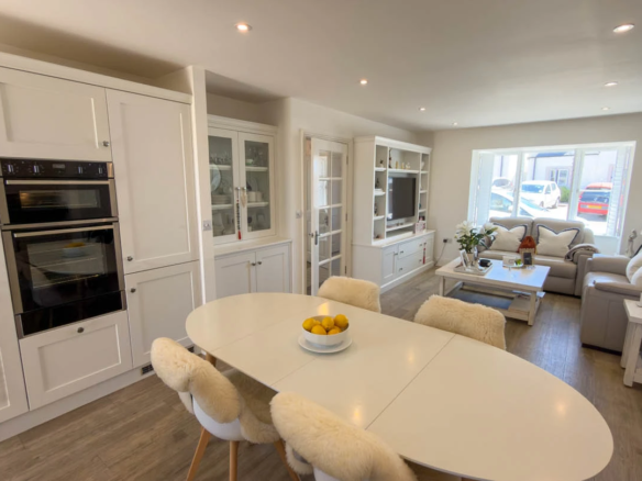 88 Langtry Gardens, St. Saviours Hill