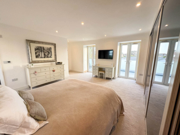 Lavington, Beauport Estate, La Route des Genets, St. Brelade