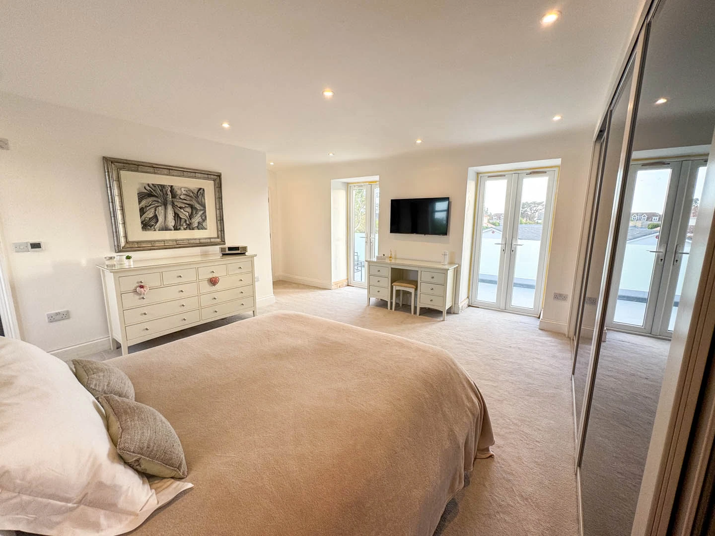 Lavington, Beauport Estate, La Route des Genets, St. Brelade