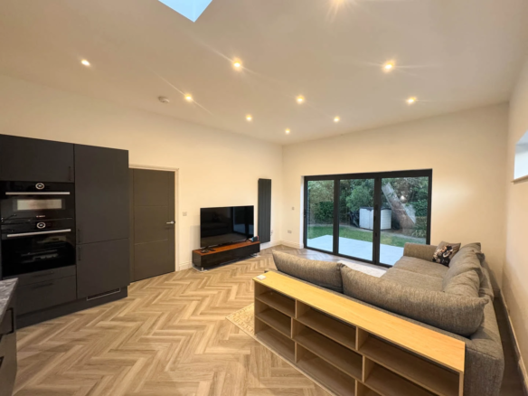Lavington, Beauport Estate, La Route des Genets, St. Brelade