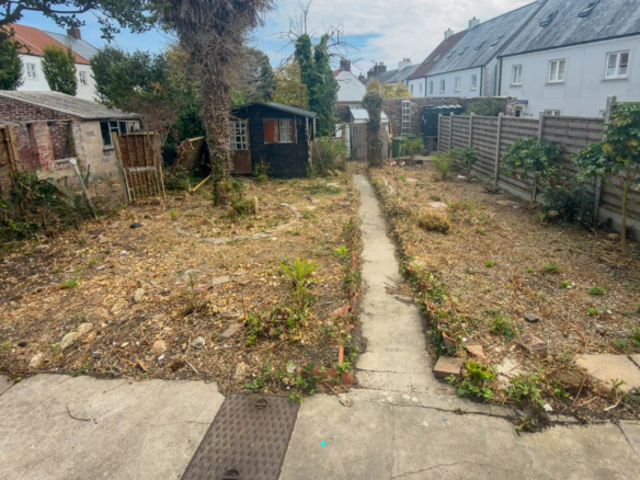 2 Hilgrove Terrace, Gorey Village Main Road