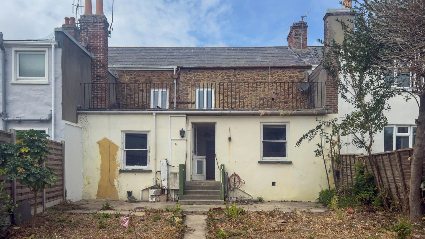 2 Hilgrove Terrace, Gorey Village Main Road