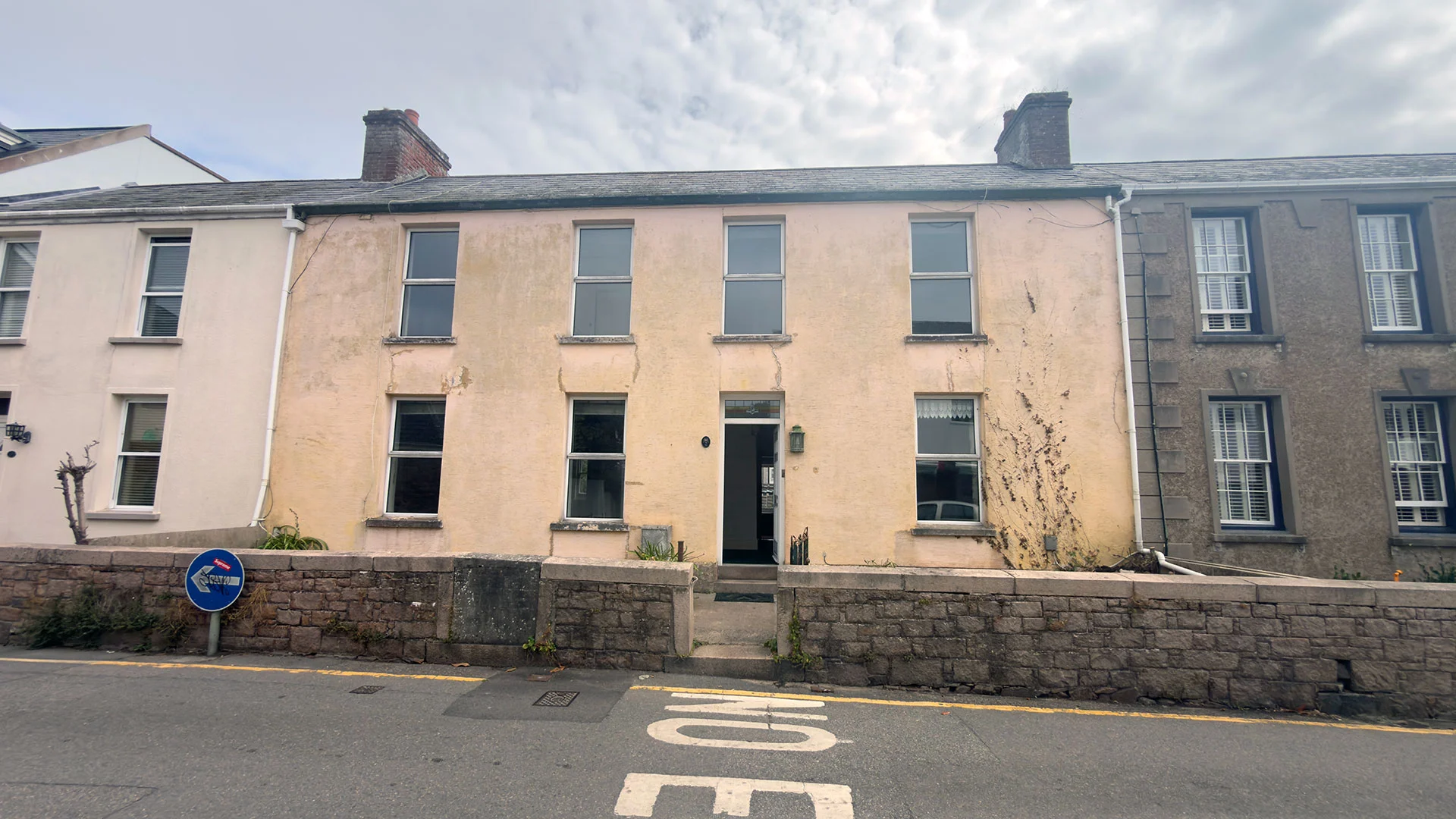 2 Hilgrove Terrace, Gorey Village Main Road