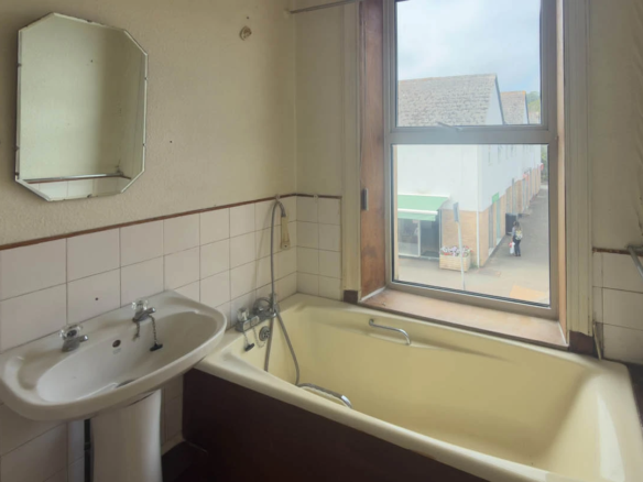 2 Hilgrove Terrace, Gorey Village Main Road