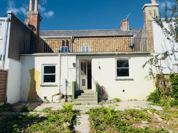 2 Hilgrove Terrace, Gorey Village Main Road